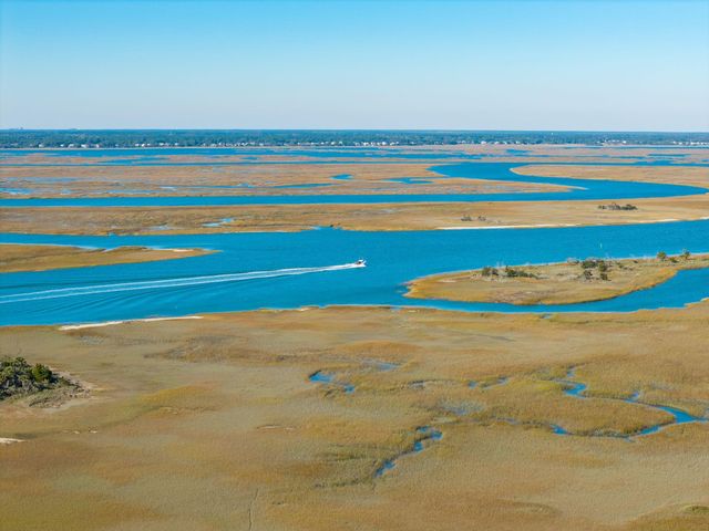 10 Waterway Island Drive, Isle Of Palms, SC 29451