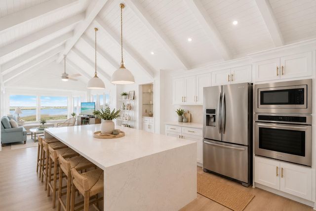 10 Waterway Island Drive, Isle Of Palms, SC 29451