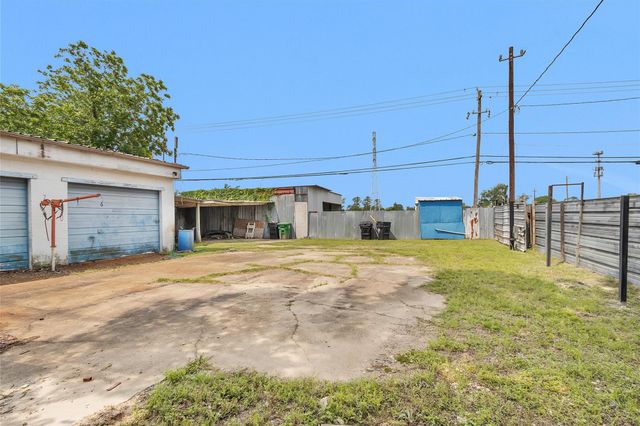 9650 E Hardy Road, Houston, TX 77093