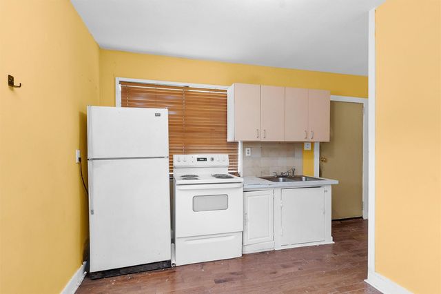 9650 E Hardy Road, Houston, TX 77093
