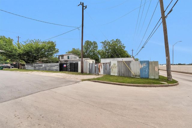 9650 E Hardy Road, Houston, TX 77093