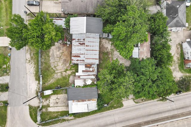 9650 E Hardy Road, Houston, TX 77093