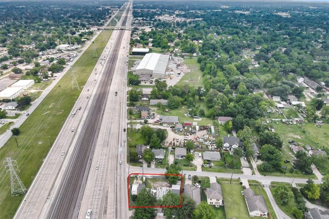 9650 E Hardy Road, Houston, TX 77093