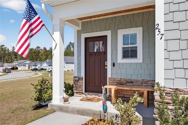 257 Beecher Drive, Richmond Hill, GA 31324