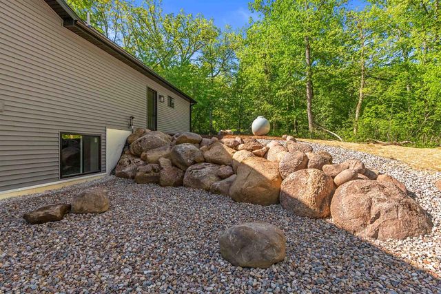 10876 COUNTY ROAD V, Amherst, WI 54406