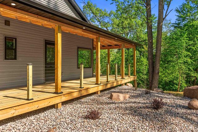 10876 COUNTY ROAD V, Amherst, WI 54406
