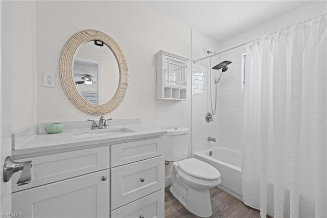 1051 Cypress Woods DR, Naples, FL 34103