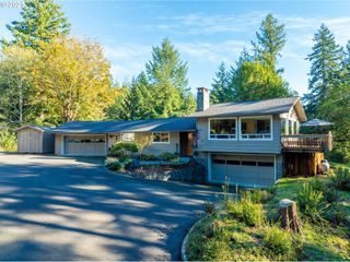 95089 TIMBER PARK Ln, Coos Bay, OR 97420