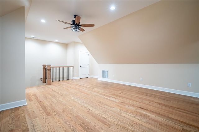 1238 Baylee Cir, Lawrenceburg, TN 38464