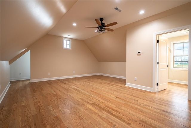 1238 Baylee Cir, Lawrenceburg, TN 38464