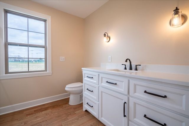 1238 Baylee Cir, Lawrenceburg, TN 38464