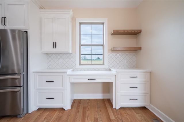 1238 Baylee Cir, Lawrenceburg, TN 38464