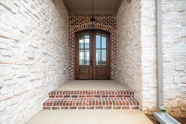 1238 Baylee Cir, Lawrenceburg, TN 38464