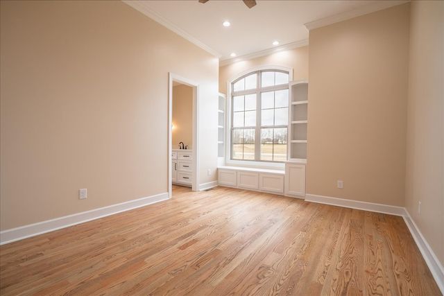 1238 Baylee Cir, Lawrenceburg, TN 38464