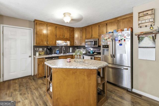 225 Stag Court, Winder, GA 30680
