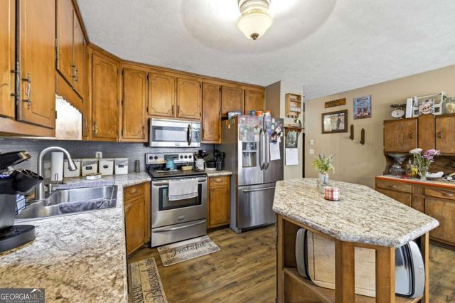 225 Stag Court, Winder, GA 30680