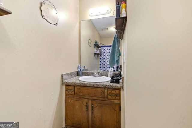 225 Stag Court, Winder, GA 30680