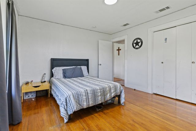 107 Southmayd Road, Southmayd, TX 76268