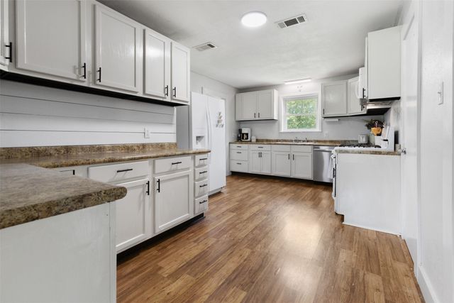 107 Southmayd Road, Southmayd, TX 76268