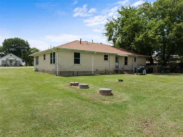 107 Southmayd Road, Southmayd, TX 76268