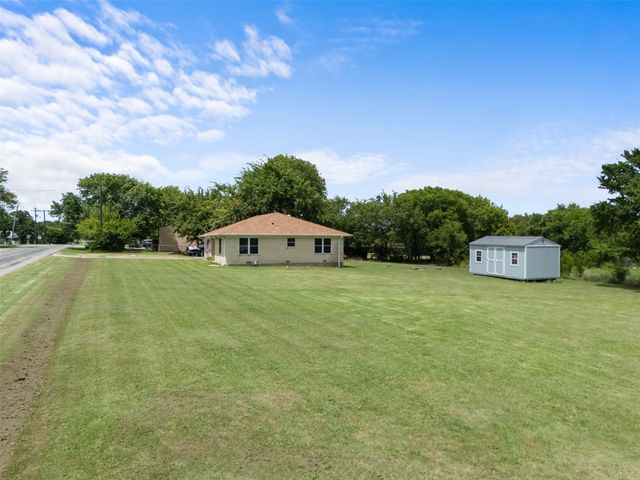 107 Southmayd Road, Southmayd, TX 76268
