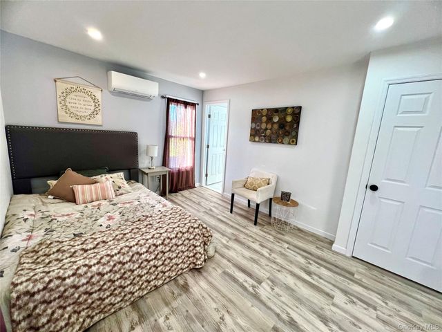 128 W Main Street, Middletown, NY 10940