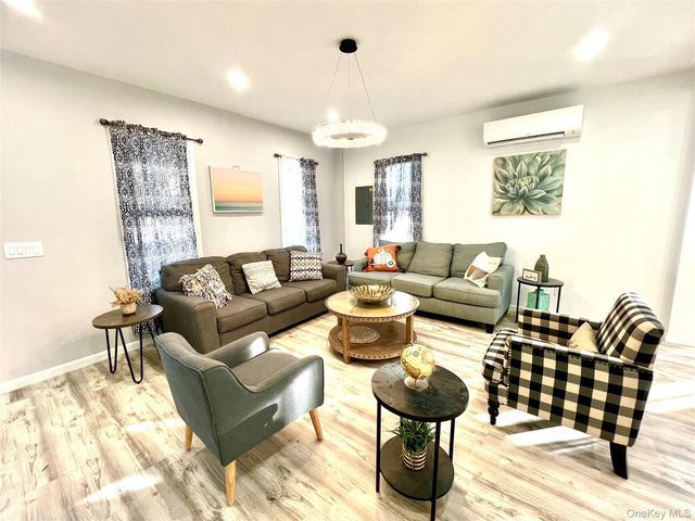 128 W Main Street, Middletown, NY 10940