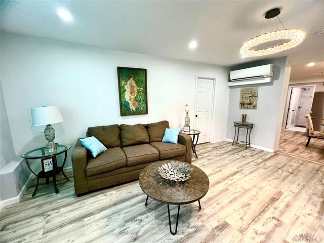 128 W Main Street, Middletown, NY 10940