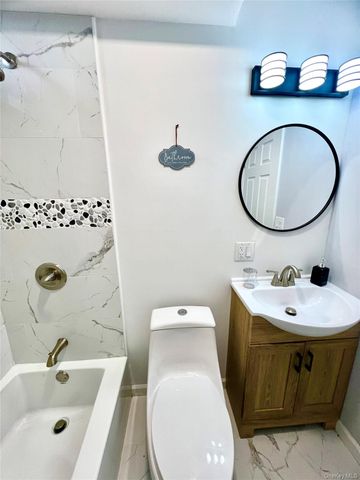 128 W Main Street, Middletown, NY 10940