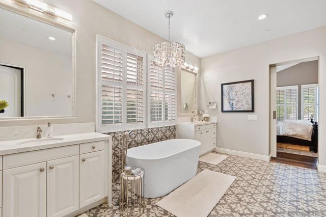 17051 San Antonio Rose Ct, San Diego, CA 92127