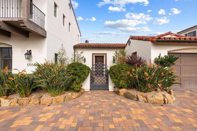 17051 San Antonio Rose Ct, San Diego, CA 92127
