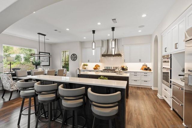 17051 San Antonio Rose Ct, San Diego, CA 92127