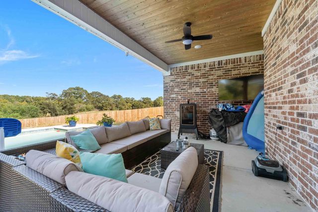 6090 Coral Ridge Drive, Bryant, AR 72022