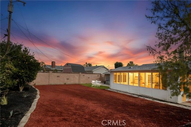 1675 Barnes, Simi Valley, CA 93063