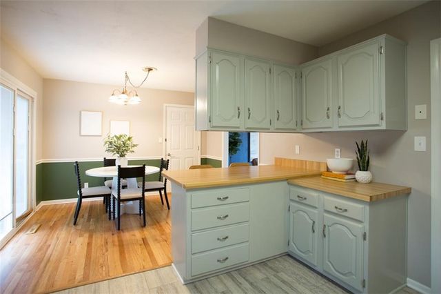 9706 HAYES Drive, Overland Park, KS 66212