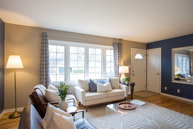 9706 HAYES Drive, Overland Park, KS 66212