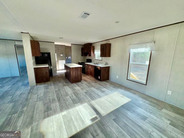 545 Ben Jackson, Vidalia, GA 30474