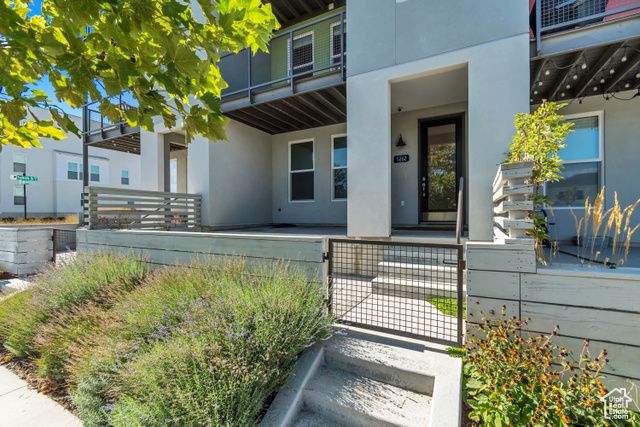 5262 W SOUTH JORDAN PKWY, South Jordan, UT 84009