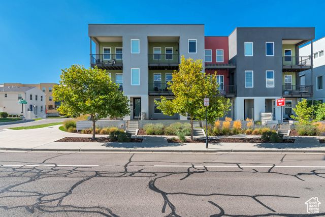 5262 W SOUTH JORDAN PKWY, South Jordan, UT 84009