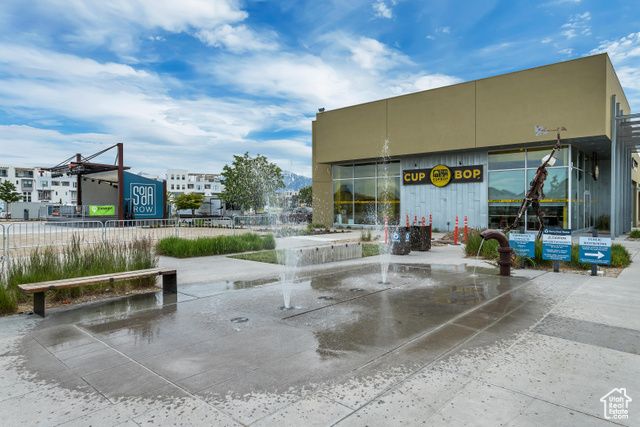 5262 W SOUTH JORDAN PKWY, South Jordan, UT 84009