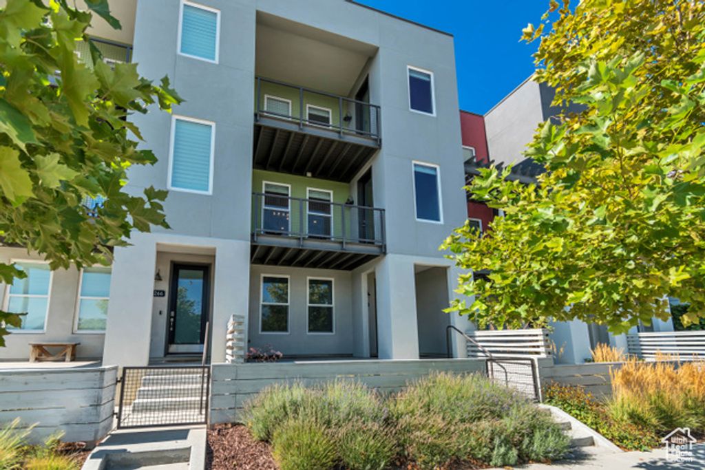 5262 W SOUTH JORDAN PKWY, South Jordan, UT 84009