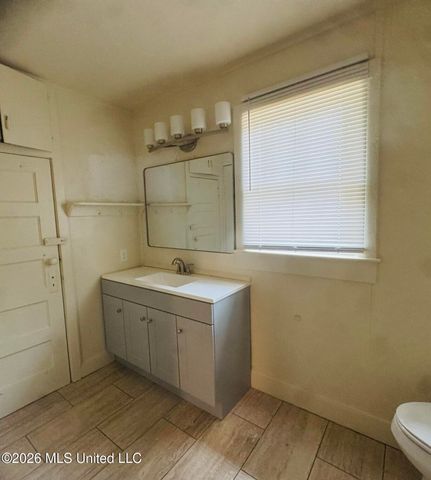2406 17th Avenue, Gulfport, MS 39501