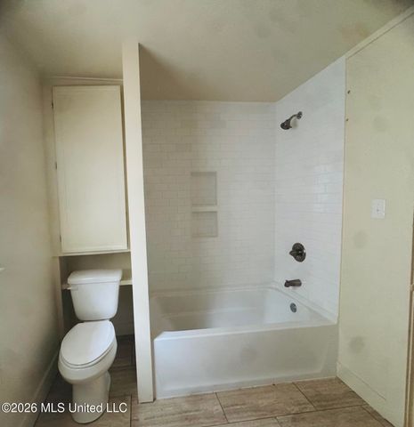 2406 17th Avenue, Gulfport, MS 39501