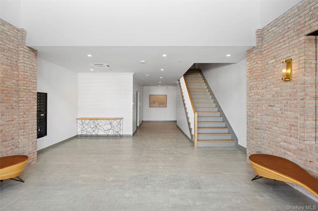 123 Sterling Avenue 4, Greenport, NY 11944