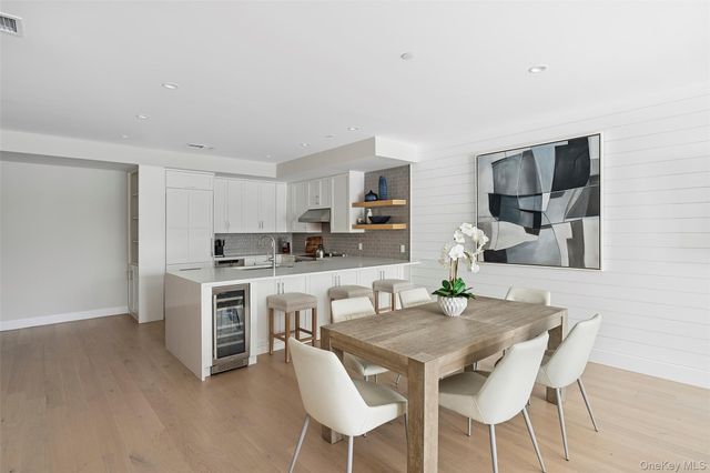 123 Sterling Avenue 4, Greenport, NY 11944