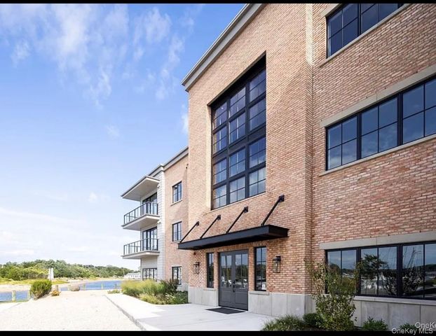 123 Sterling Avenue 4, Greenport, NY 11944