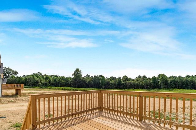 697 S Grove Street, Lincolnton, NC 28092