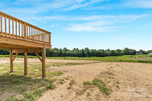 697 S Grove Street, Lincolnton, NC 28092