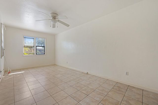 121 N Central Ave, Lodi, CA 95240