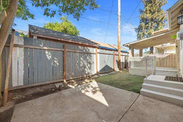 121 N Central Ave, Lodi, CA 95240